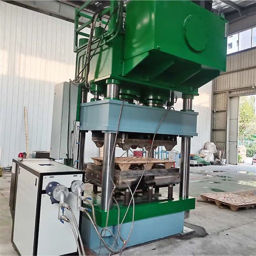 Compressed Wood Pallet Machine